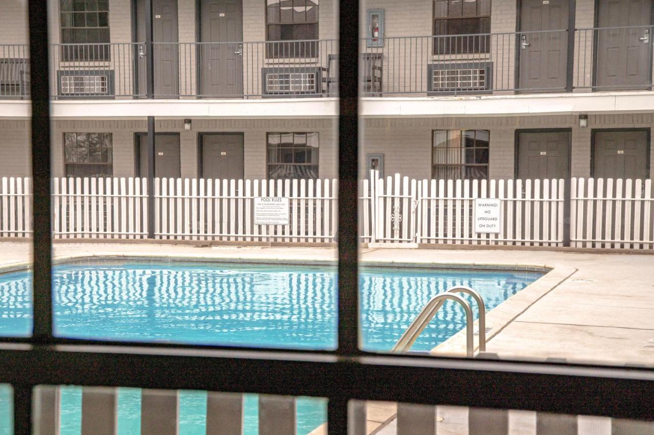 Lake View Inn Granbury Eksteriør bilde