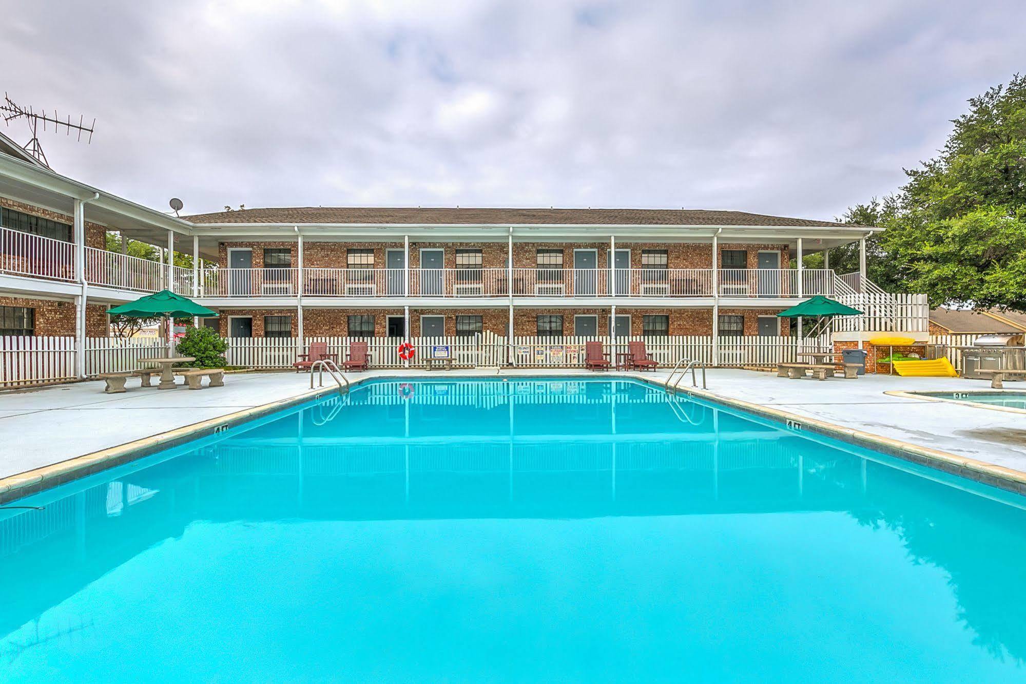 Lake View Inn Granbury Eksteriør bilde
