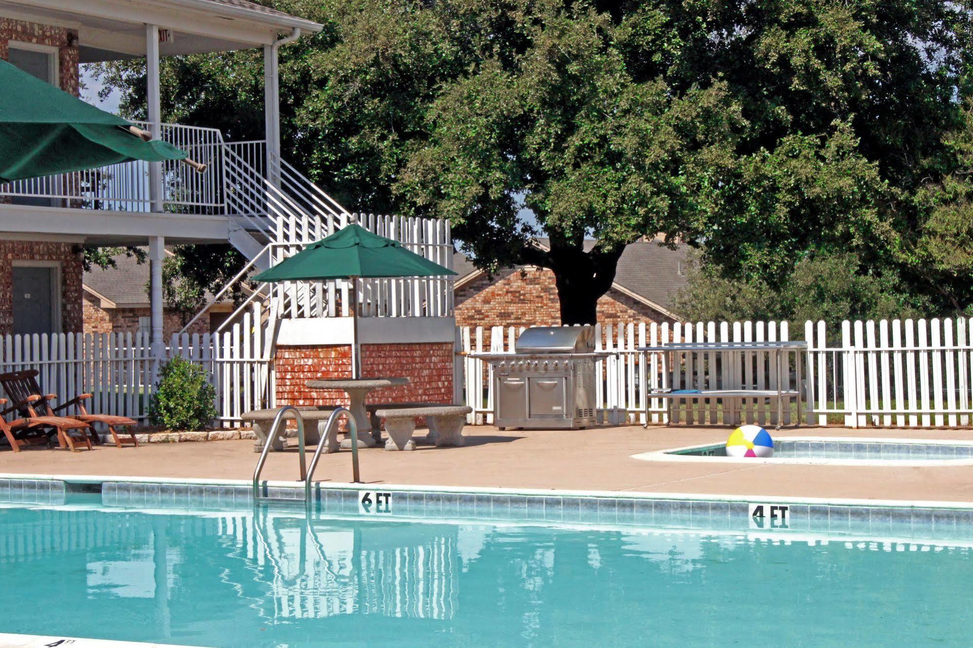Lake View Inn Granbury Eksteriør bilde